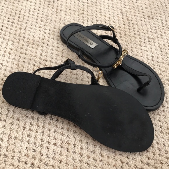 Steve Madden Thong Bow Sandals - Picture 3 of 3